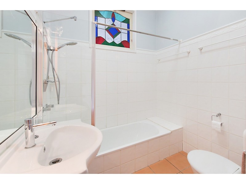 22 Eleventh Avenue, Kedron QLD 4031