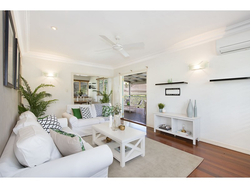 71 Eleventh Avenue, Kedron QLD 4031