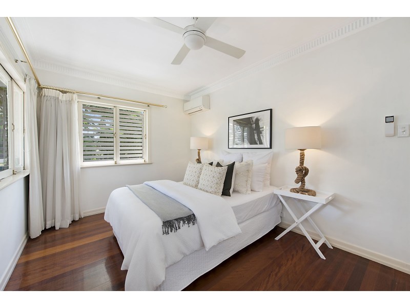 71 Eleventh Avenue, Kedron QLD 4031