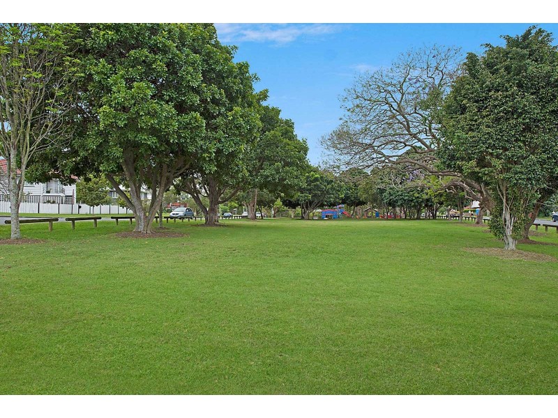 71 Eleventh Avenue, Kedron QLD 4031