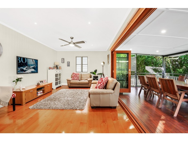 47 Eleventh Avenue, Kedron QLD 4031