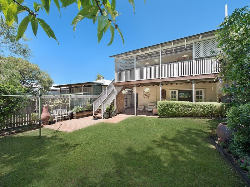 27 Armentieres Street, Kedron QLD 4031
