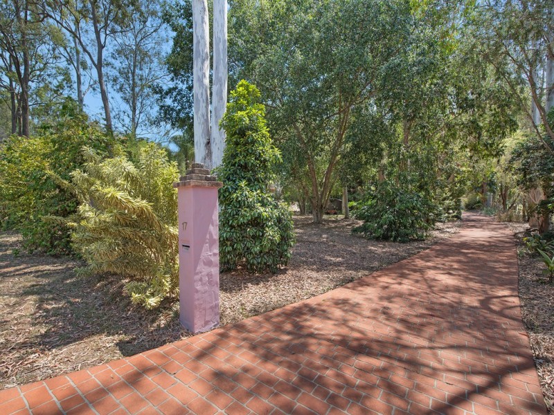 17 Plumbs Road, Tanah Merah QLD 4128