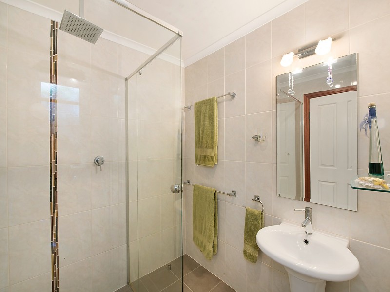 17 Plumbs Road, Tanah Merah QLD 4128