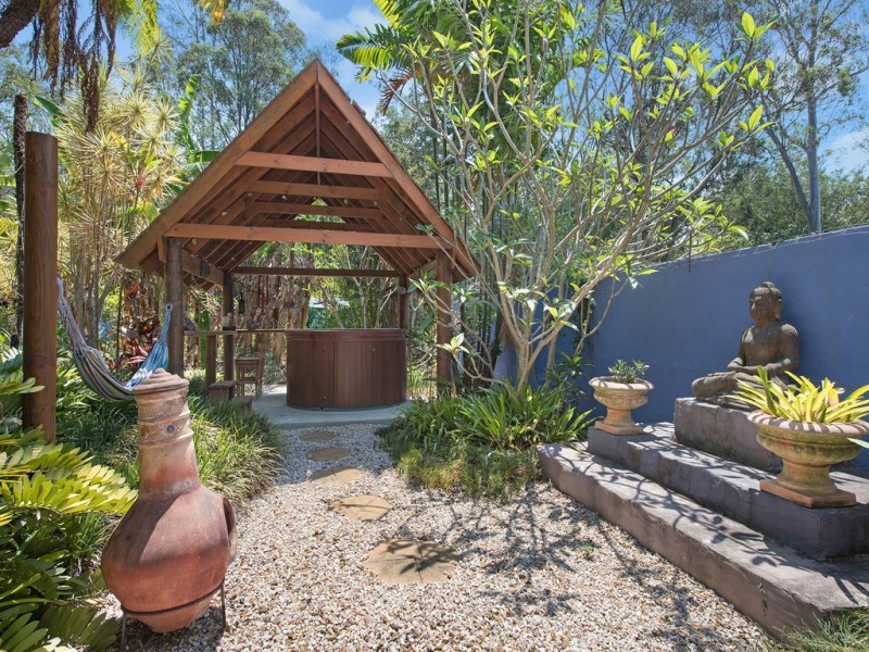 17 Plumbs Road, Tanah Merah QLD 4128
