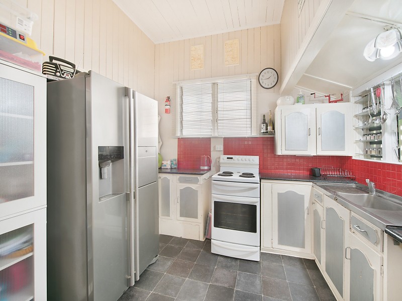 43 Thirteenth Avenue, Kedron QLD 4031