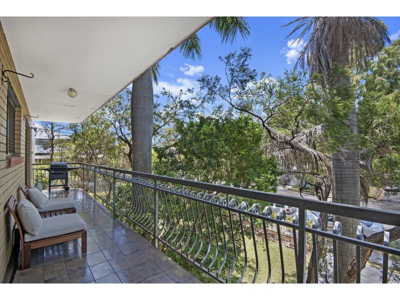 2/30 McLennan Street, Albion QLD 4010