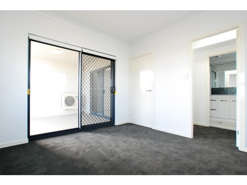Multiple/17 Norman Street, Wooloowin QLD 4030