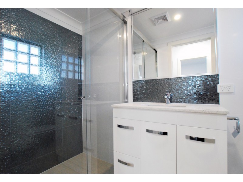 Multiple/17 Norman Street, Wooloowin QLD 4030