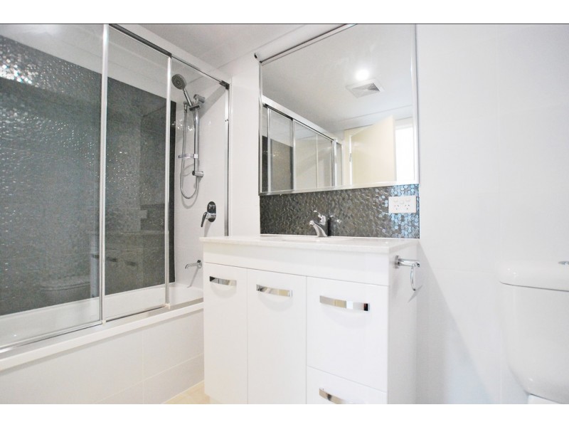 Multiple/17 Norman Street, Wooloowin QLD 4030