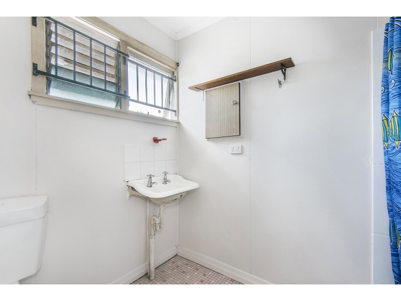 136 Albion Road, Windsor QLD 4030