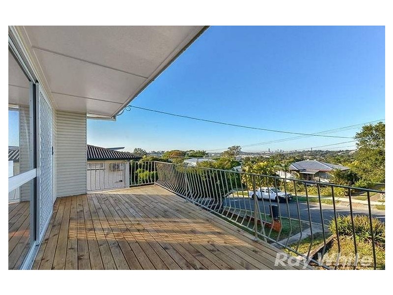 43 Allowrie Street, Stafford QLD 4053