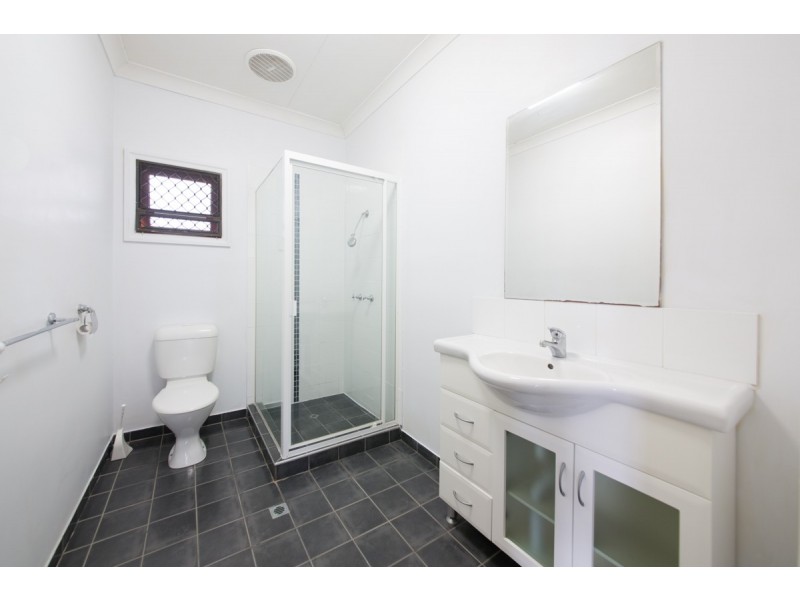 4 Chesterfield Street, Wavell Heights QLD 4012