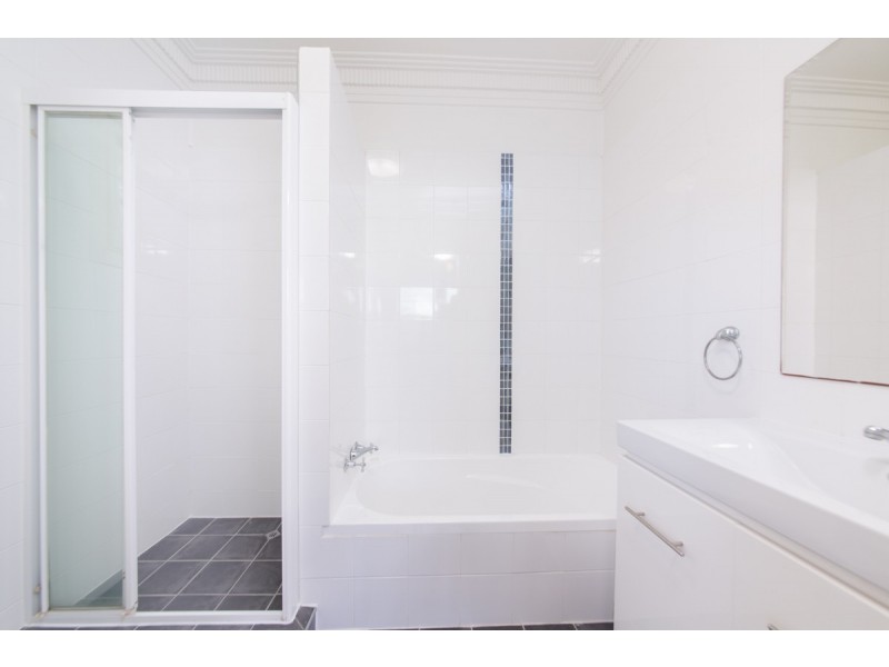 4 Chesterfield Street, Wavell Heights QLD 4012