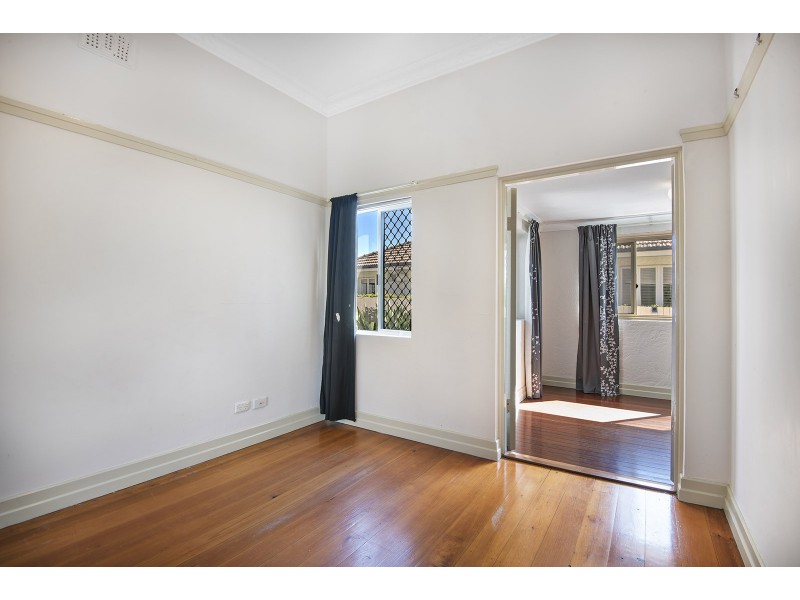 8 Florence Street, Nundah QLD 4012