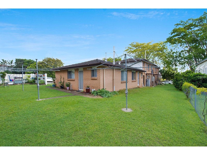 6 Blackburn Lane, Moorooka QLD 4105