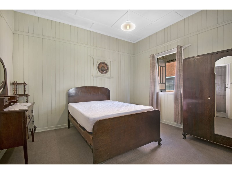 8 Oliver Street, Kedron QLD 4031