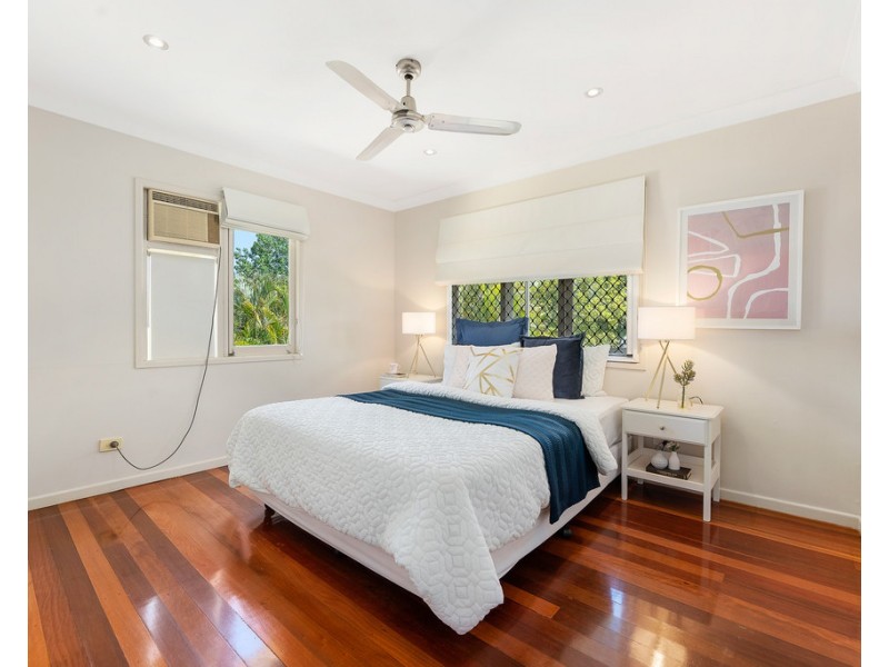 14 Chaplin Street, Stafford Heights QLD 4053