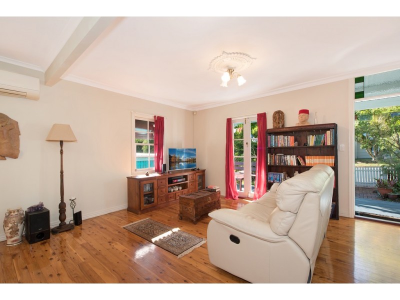 69 Ninth Avenue, Kedron QLD 4031