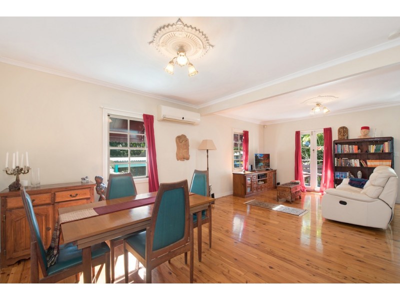 69 Ninth Avenue, Kedron QLD 4031