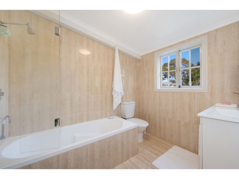 69 Ninth Avenue, Kedron QLD 4031