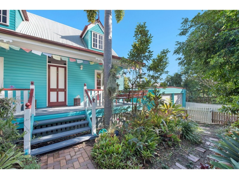 69 Ninth Avenue, Kedron QLD 4031