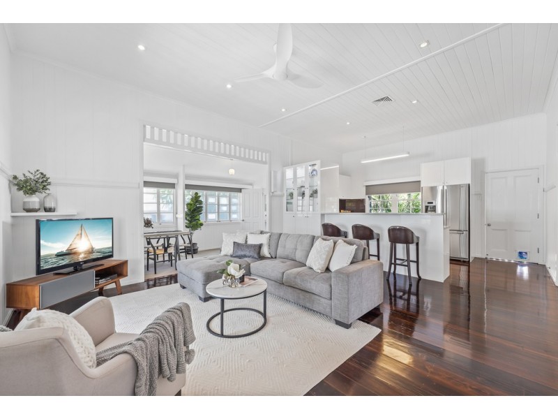 29 Blake Street, Wooloowin QLD 4030