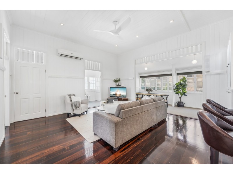 29 Blake Street, Wooloowin QLD 4030