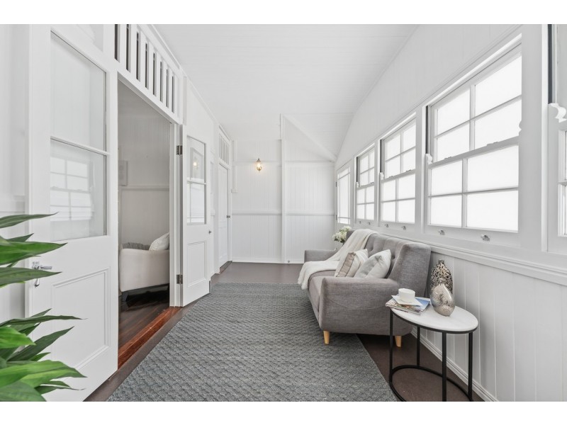 29 Blake Street, Wooloowin QLD 4030