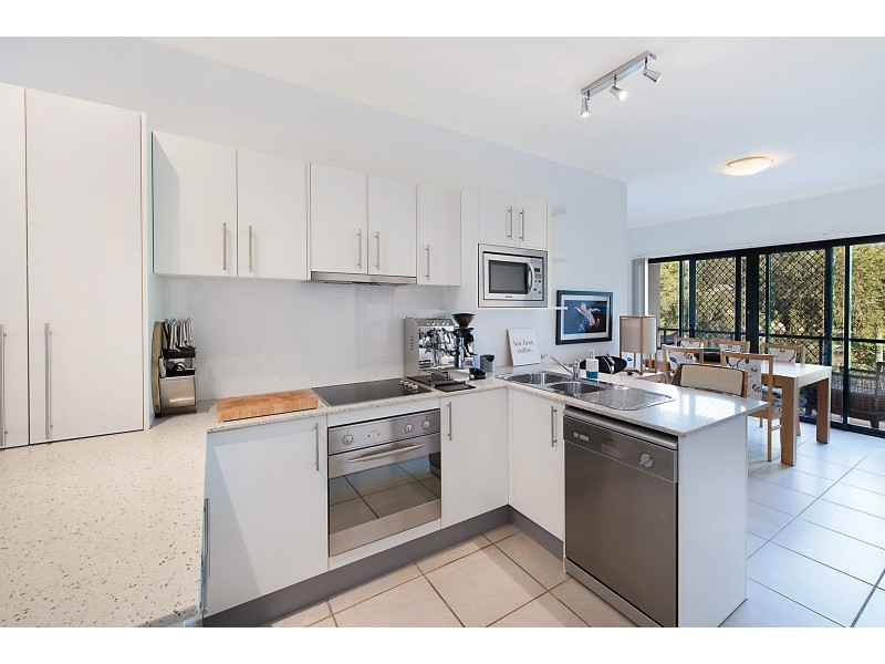 2/51 Brookfield Road, Kedron QLD 4031