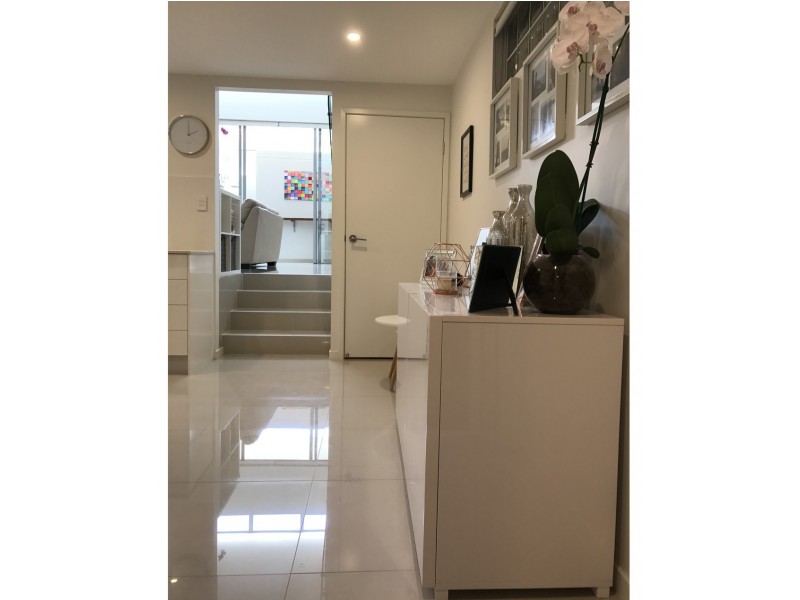 2/19 Isedale Street, Wooloowin QLD 4030