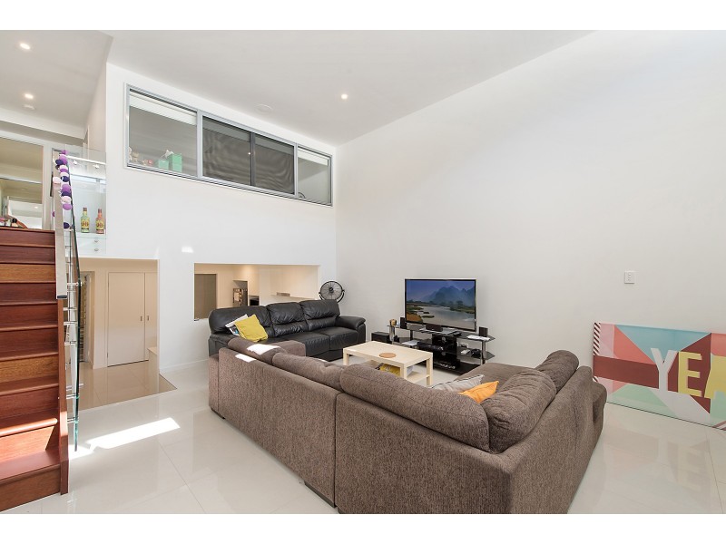 2/19 Isedale Street, Wooloowin QLD 4030