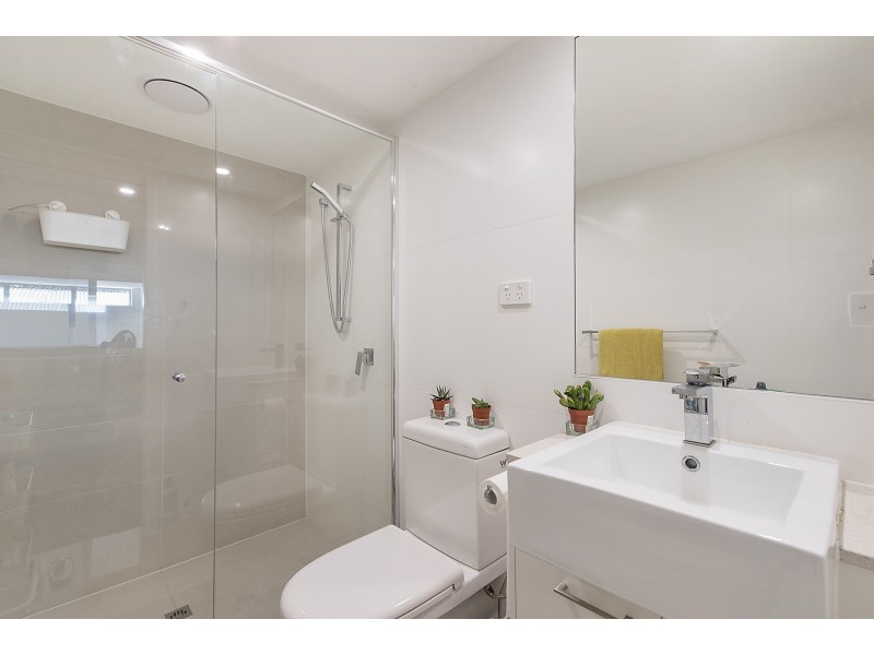 2/19 Isedale Street, Wooloowin QLD 4030