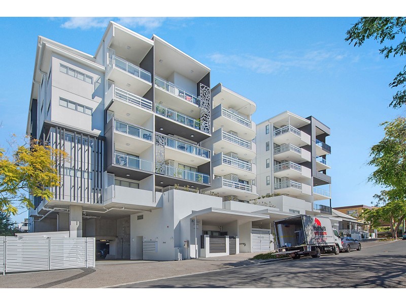 2/19 Isedale Street, Wooloowin QLD 4030