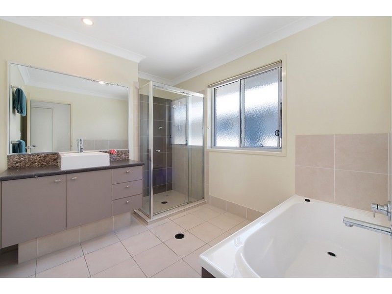 40 Twelfth Avenue, Kedron QLD 4031