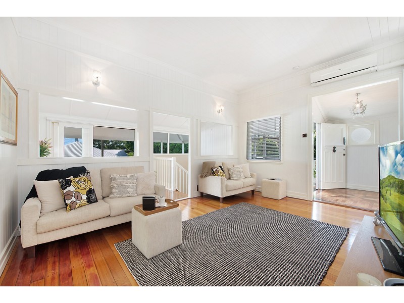 43 Surrey Street, Nundah QLD 4012