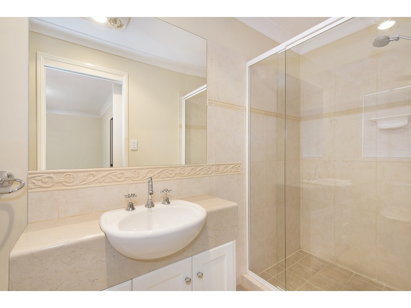 2/14 Burnaby Terrace, Gordon Park QLD 4031