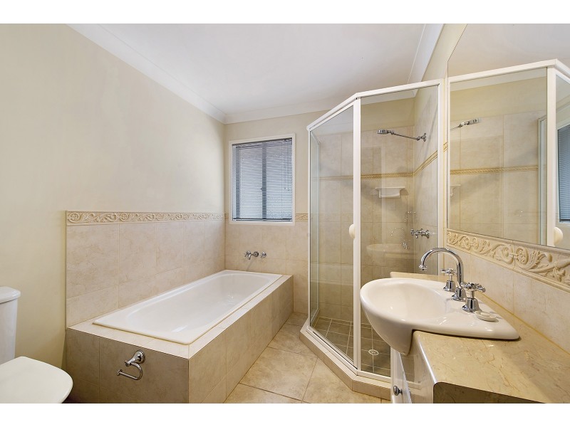 2/14 Burnaby Terrace, Gordon Park QLD 4031