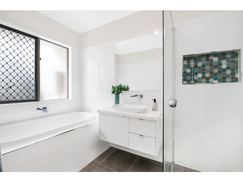 75 Eighth Avenue, Kedron QLD 4031