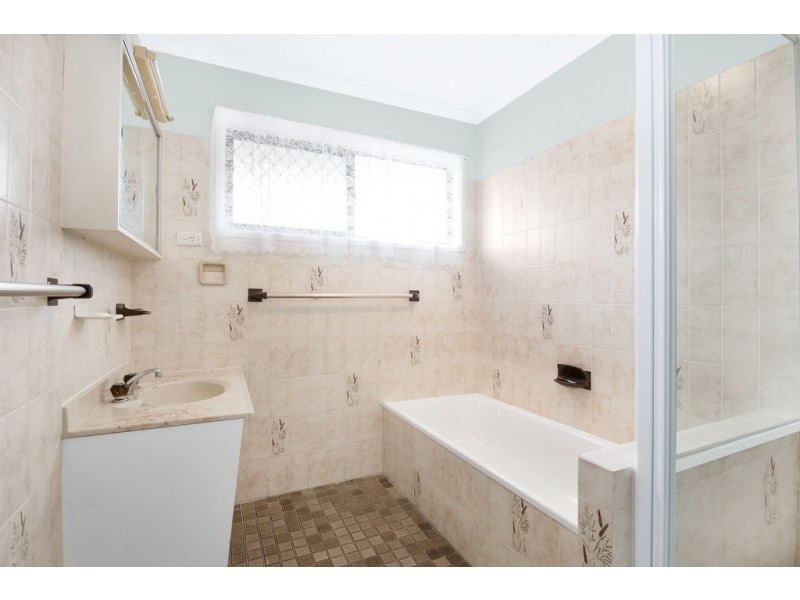 10 Armentieres Street, Kedron QLD 4031