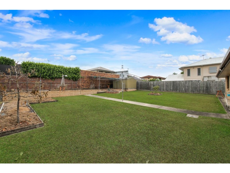10 Armentieres Street, Kedron QLD 4031