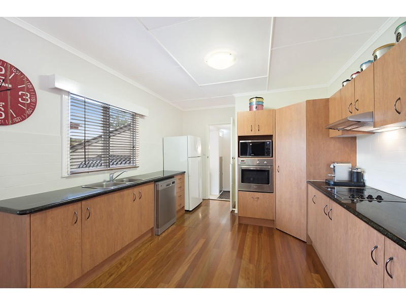 8 Braggan Street, Gailes QLD 4300