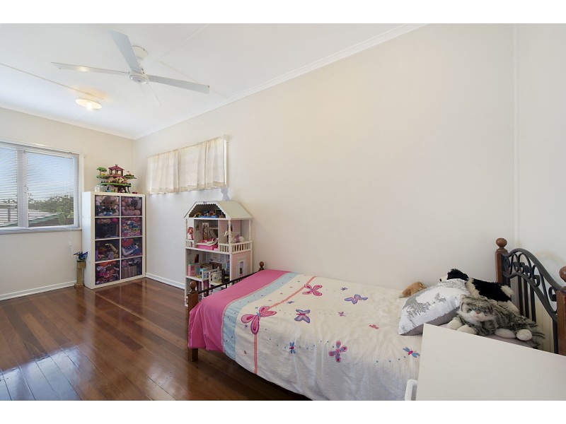 8 Braggan Street, Gailes QLD 4300