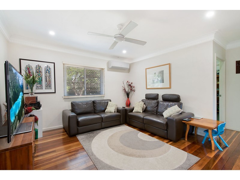 11 Nevin Street, Aspley QLD 4034