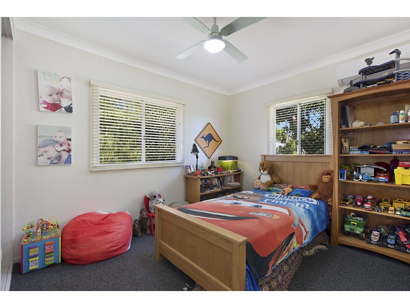 11 Nevin Street, Aspley QLD 4034