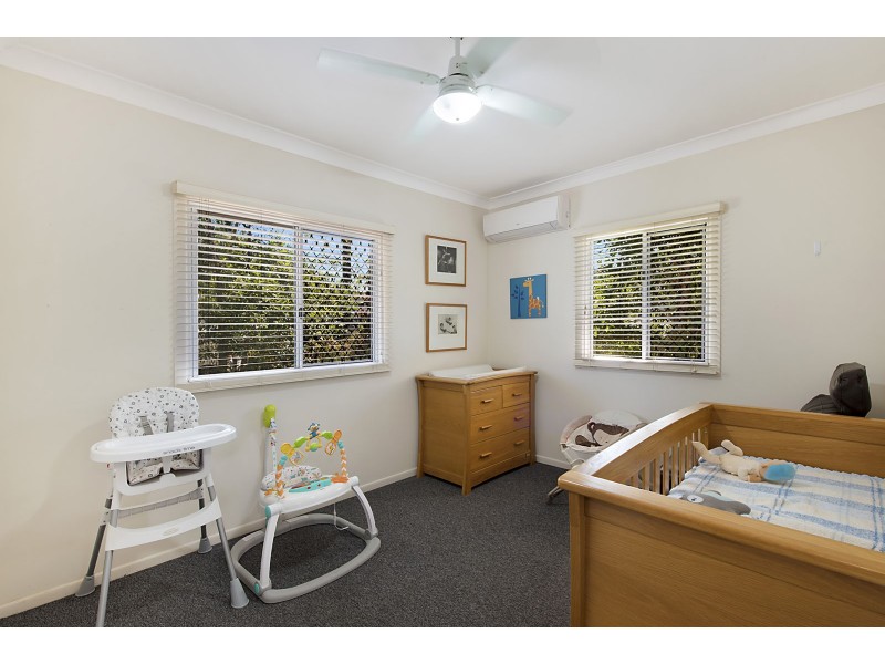 11 Nevin Street, Aspley QLD 4034