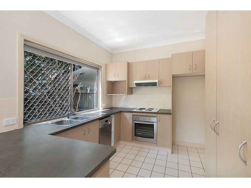75 Rose Lane, Gordon Park QLD 4031