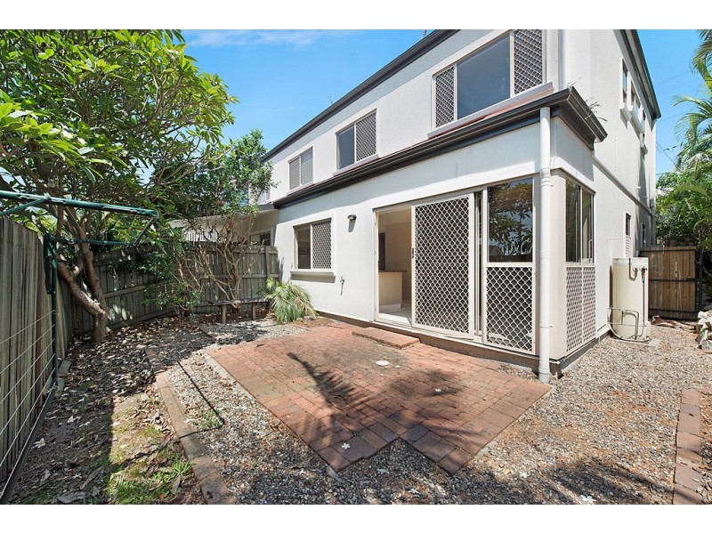 75 Rose Lane, Gordon Park QLD 4031