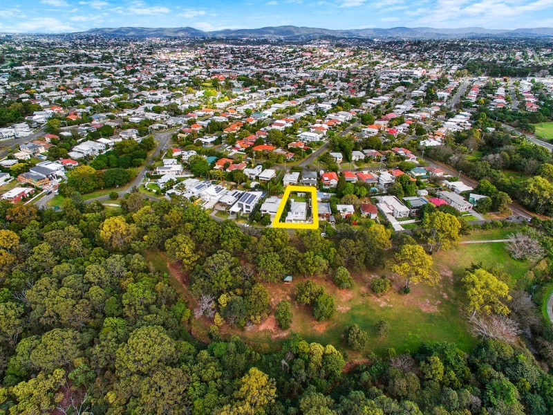 19 Benelong Street, Kedron QLD 4031