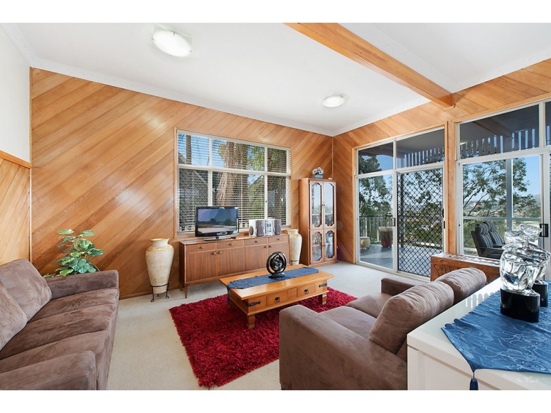 1080 South Pine Road, Everton Hills QLD 4053